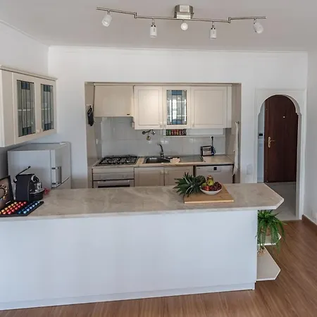 Апартаменты Caparica Beachfront Oceanview